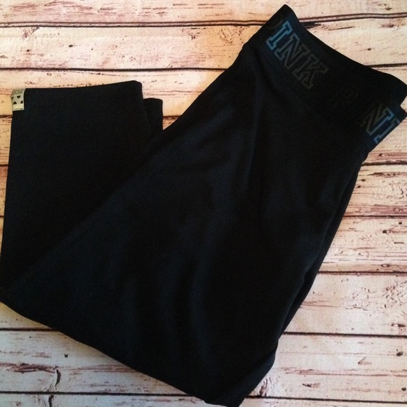 Victoria's Secret PINK Ultimate Yoga Crops - Picture 2 of 6